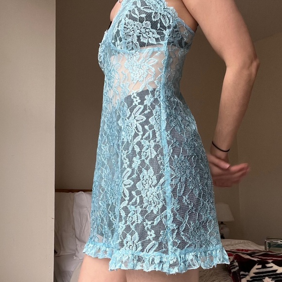 [SOLD] VINTAGE la Vie en Rose floral blue lace slip - Picture 6 of 10